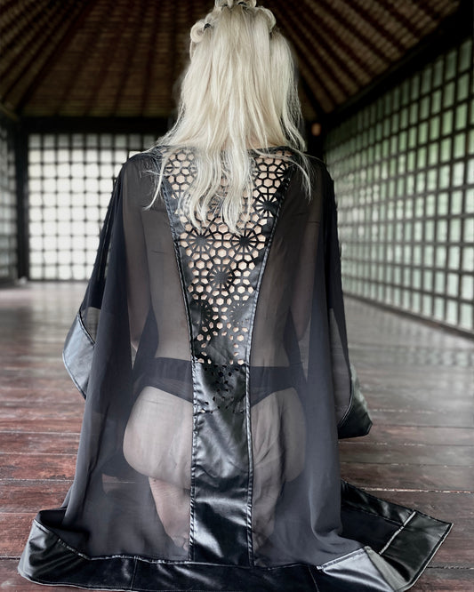 Blackmoon Kimono - Transparent