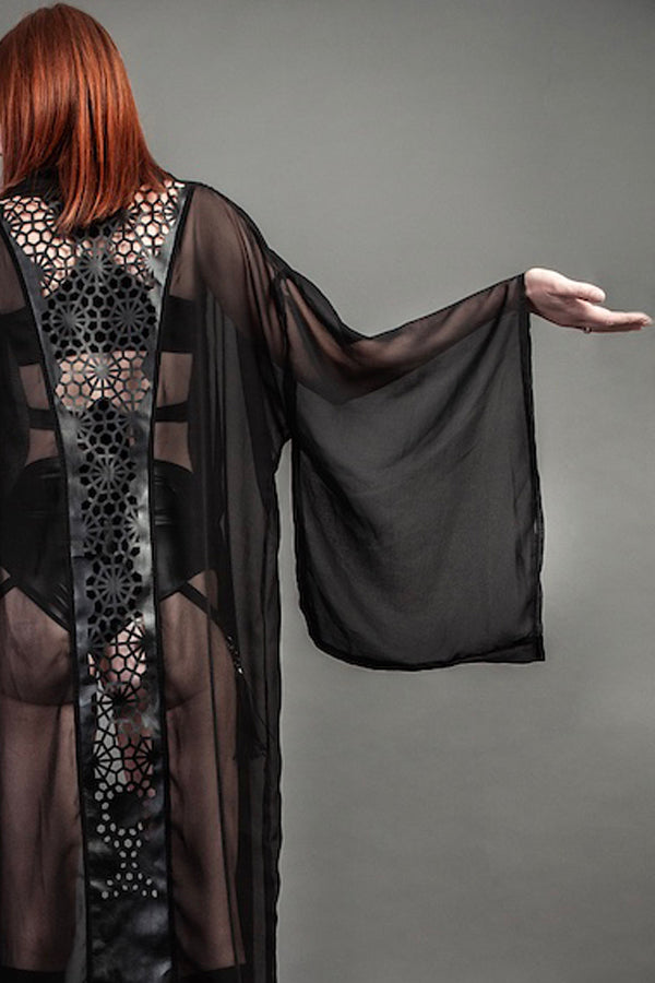 Obsidra Kimono