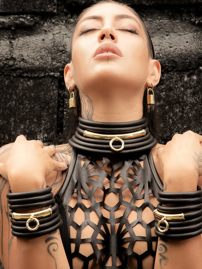 Obey Collar