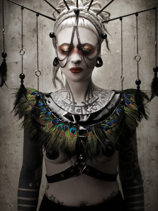 Vita Pavo Harness